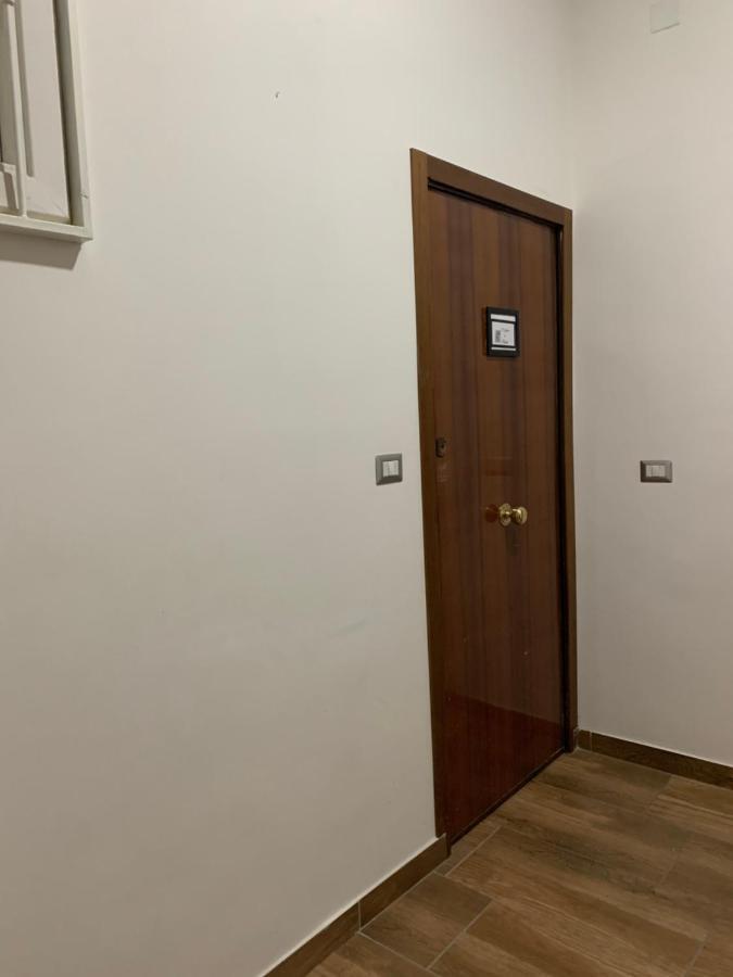 I Gironi Di Dante Διαμέρισμα Νάπολη Εξωτερικό φωτογραφία